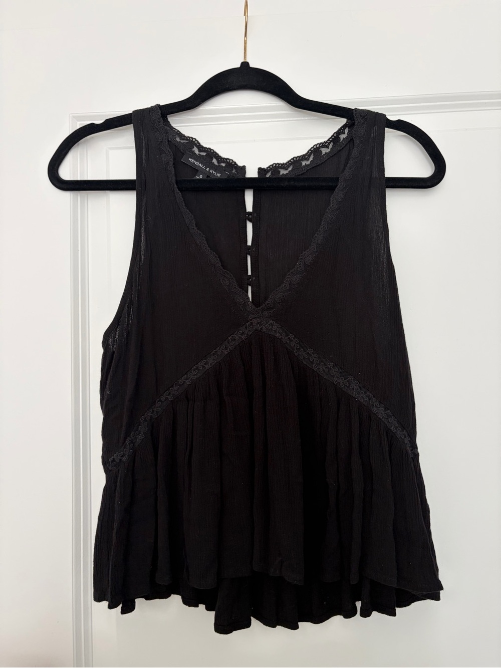 Kendall & Kylie Black Lace-Trim V-Neck Camisole